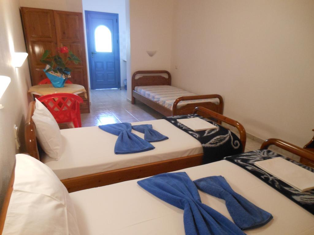 Pansion Giorgos & Rania Apartment Skiathos Room photo